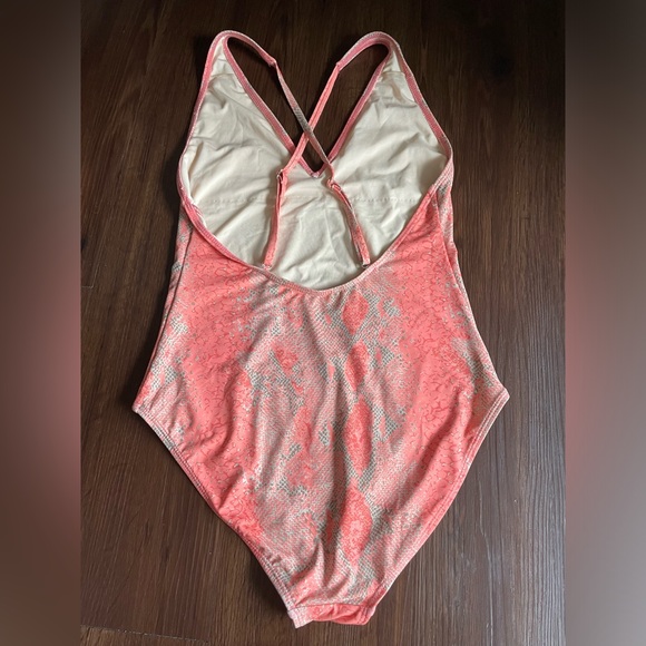 Snakeskin one piece - Picture 3 of 4